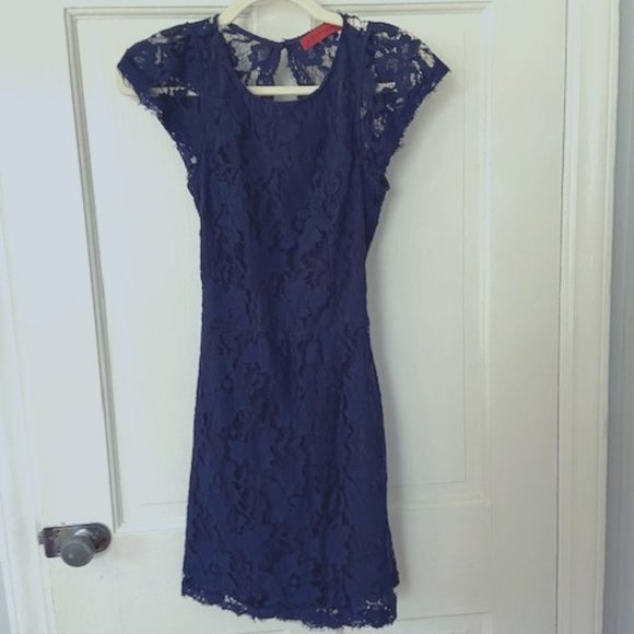 Signatures Navy Lace Dress Size Small - Picture 1 of 5